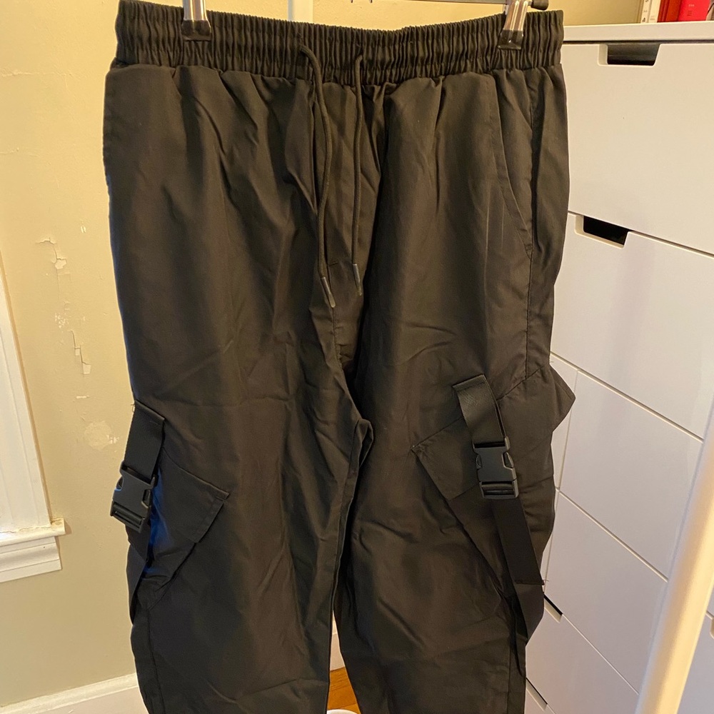 Black straight leg cargo pants